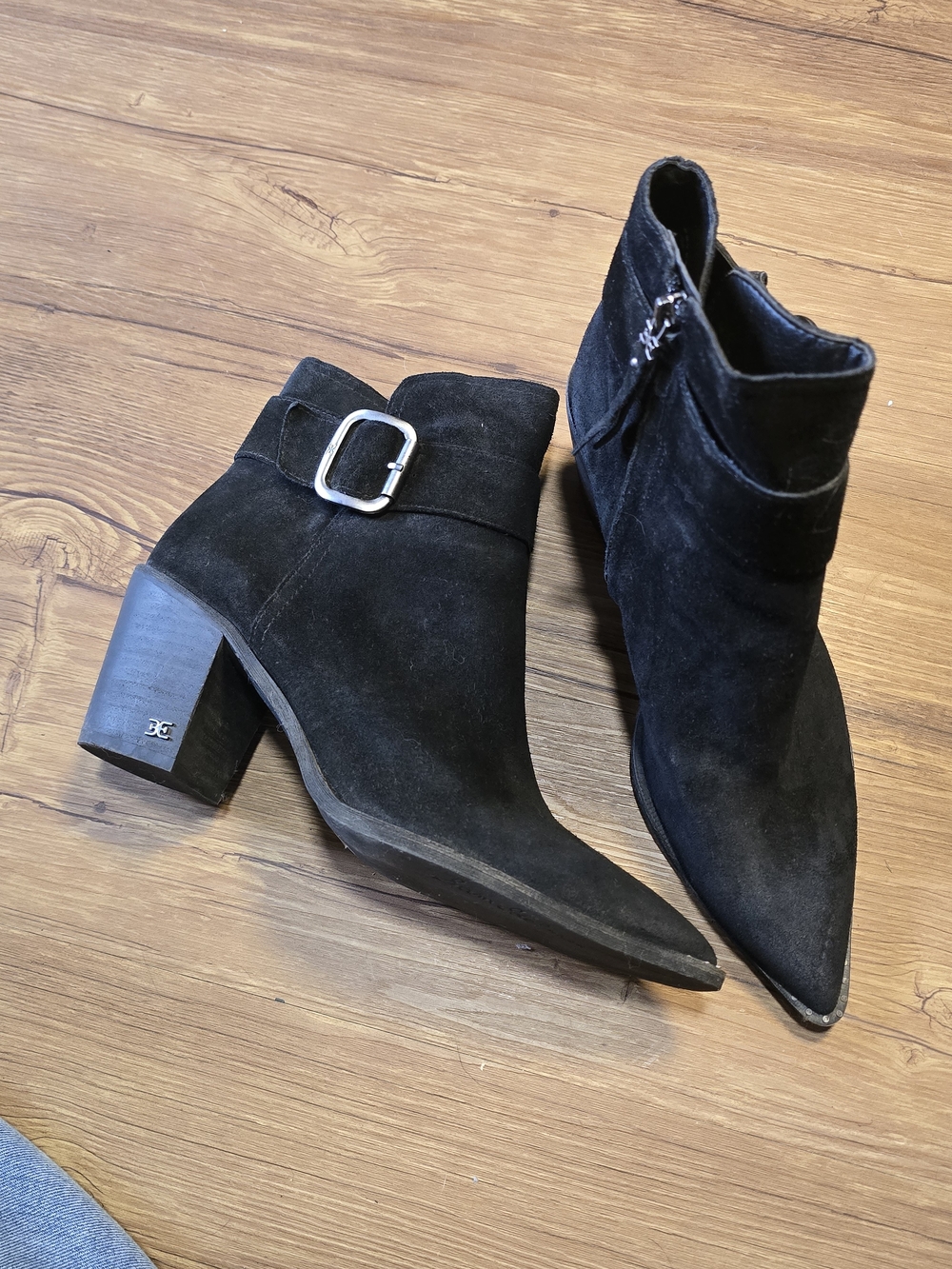 Sam Edelman Leonia Black Suede Pointed Toe Buckle Booties - Size 9.5